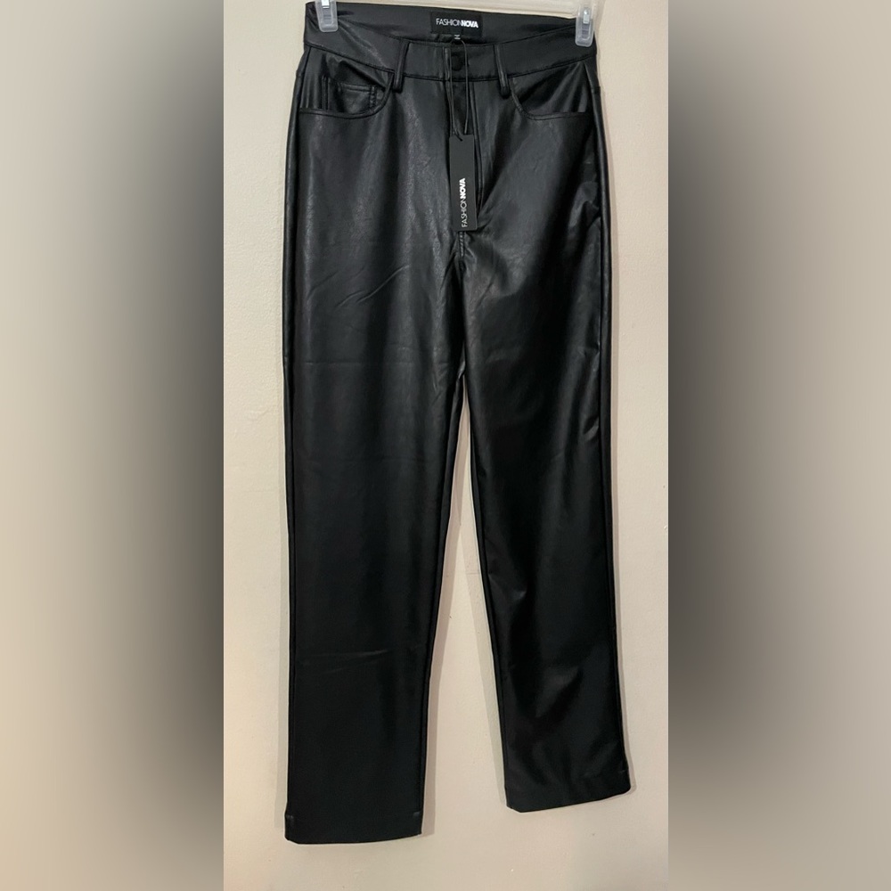 Sz M women Fashion Nova Truly chic faux leather pant black New - Picture 9 of 14